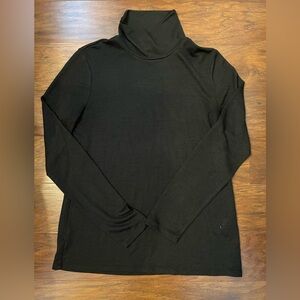 Banana Republic Light Weight Turtleneck Size S